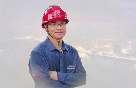 【初心鑄匠心】黃學能：超特高壓輸電線路“刀鋒上的舞者”