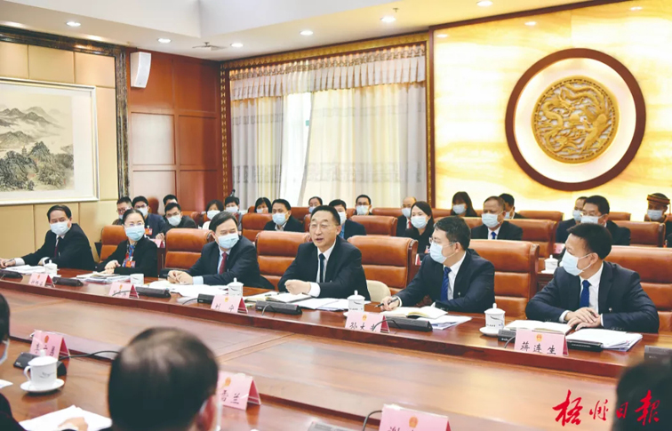 順流而下立潮頭，溯流而進(jìn)爭上游！劉寧參加梧州市代表團(tuán)審議
