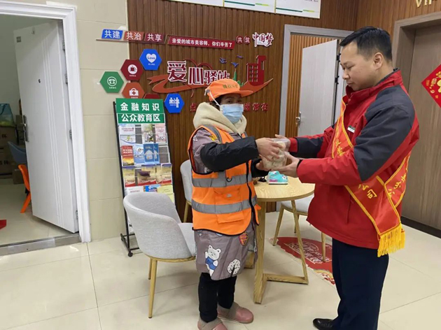 冬至團圓日，工會服務(wù)暖心間