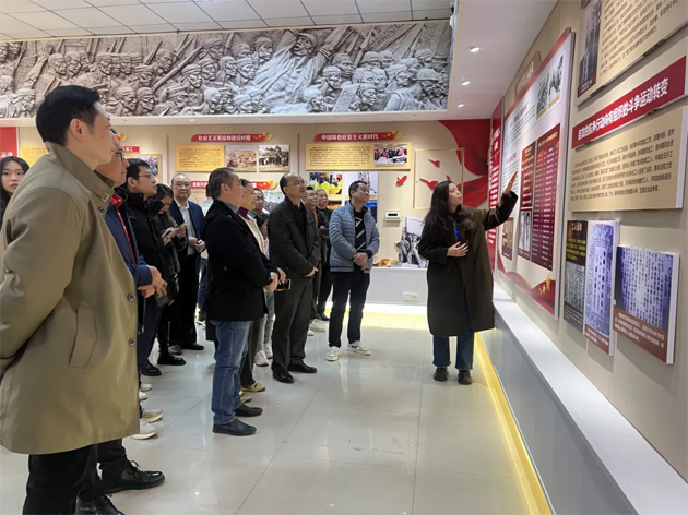 市茶業(yè)商會(huì)和僑商商會(huì)等商協(xié)會(huì)到市職工之家參觀交流