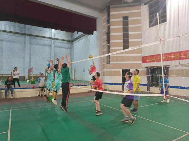 運動點燃激情，拼搏展現(xiàn)風(fēng)采