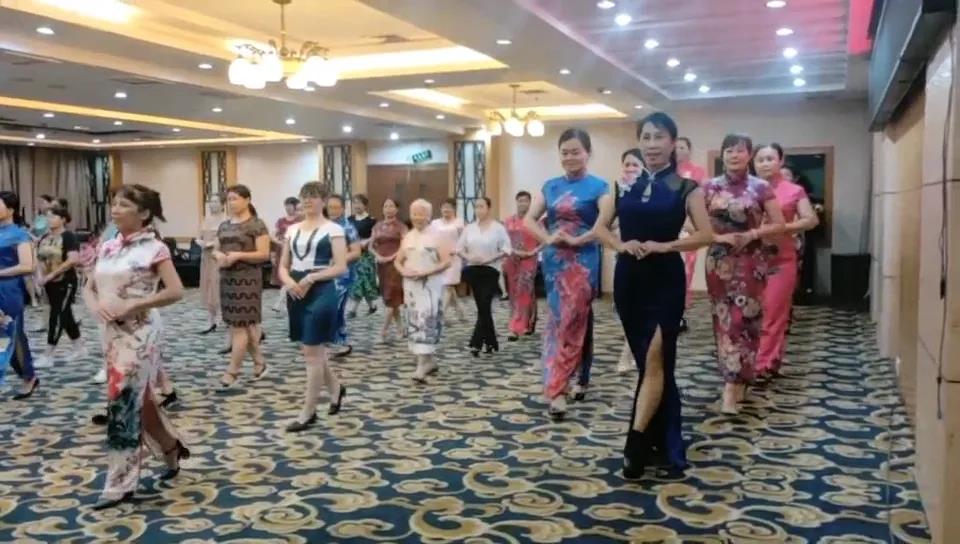 佛子礦工會開展“女子學堂”禮儀培訓