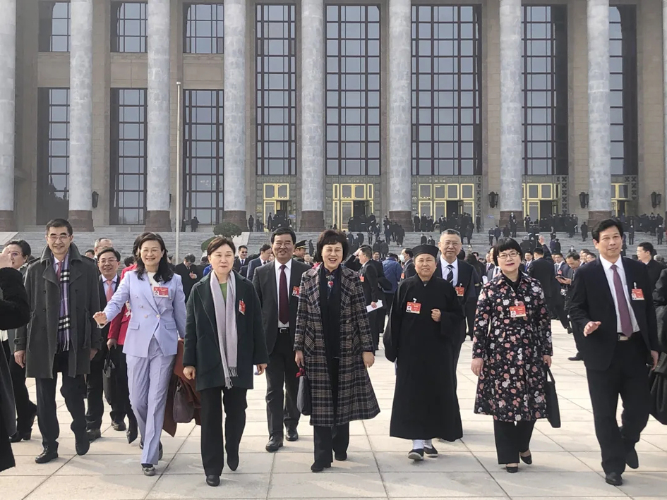 評(píng)職稱、漲工資……@技術(shù)工人，代表委員正在為你發(fā)聲！