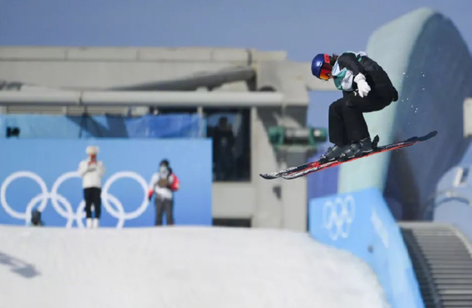 谷愛凌比賽的首鋼園到底是個什么園？中國工人同它一起完成“火”到“冰”的轉(zhuǎn)變