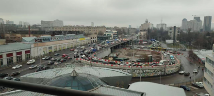 中國駐烏大使館提醒：中國公民可在車身明顯處貼上中國國旗