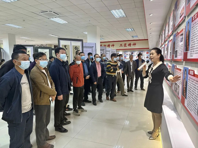 岑溪市教育工會(huì)開展思政教育暨職工醫(yī)療互助保障業(yè)務(wù)培訓(xùn)班