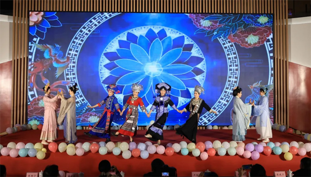 “三八”國(guó)際婦女節(jié)期間，我市各級(jí)工會(huì)舉辦系列慶?；顒?dòng)