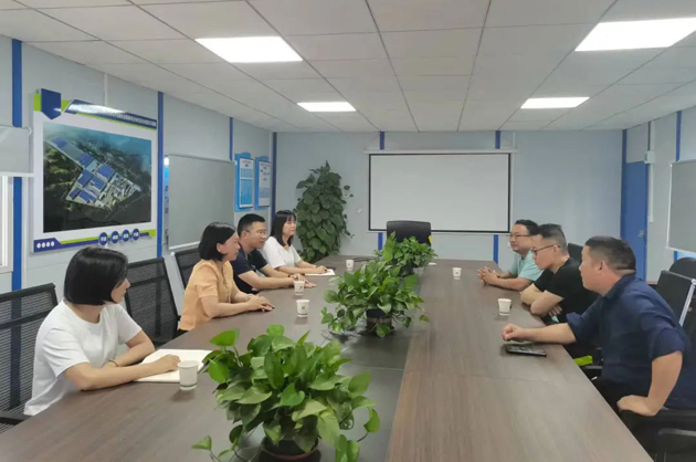 臨港經(jīng)濟(jì)園區(qū)工會(huì)聯(lián)合會(huì)全力推進(jìn)職工醫(yī)療互助保障擴(kuò)大覆蓋面