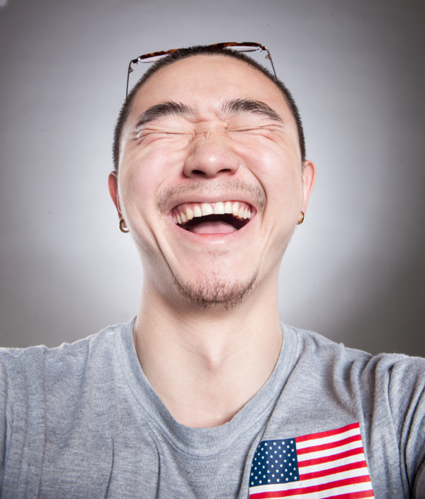 周正，男， 85后攝影師，浙江杭州人